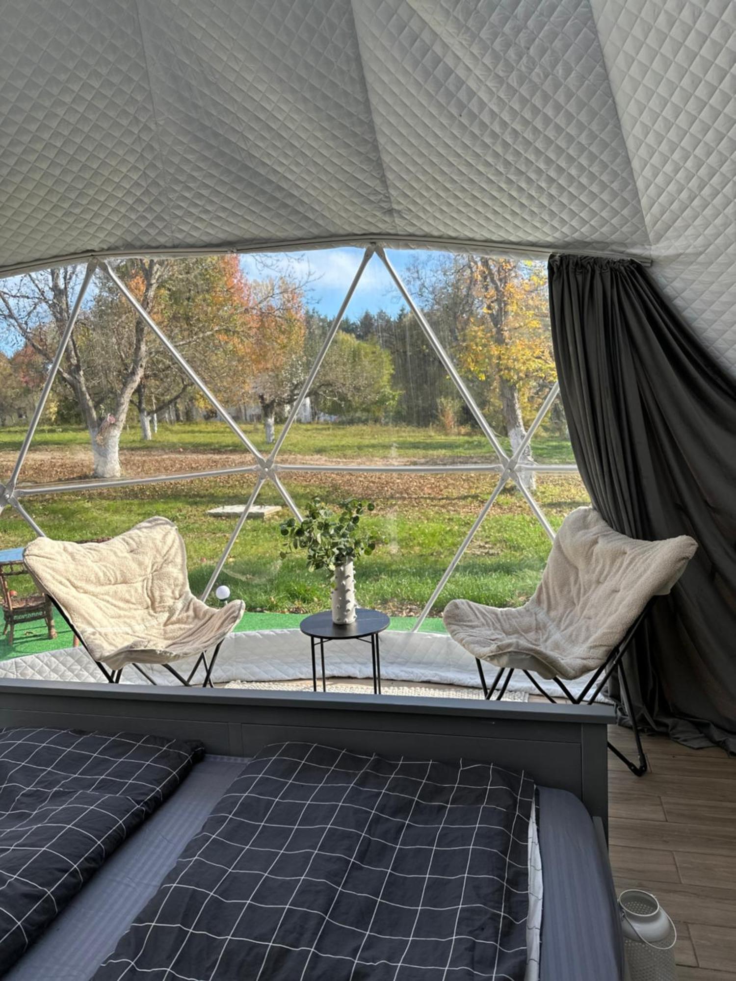 The Frog Glamping Horezu Exterior foto