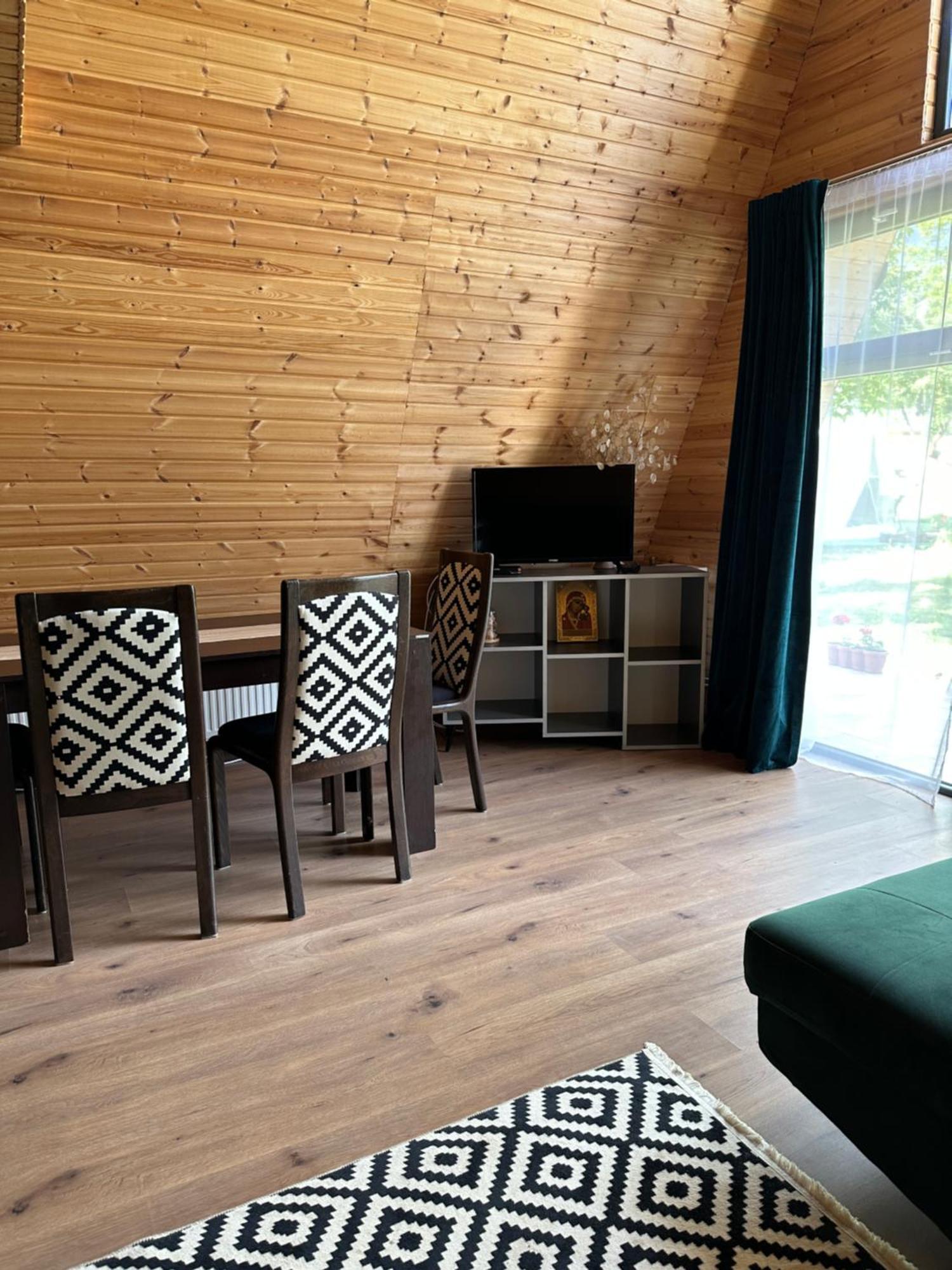 The Frog Glamping Horezu Exterior foto