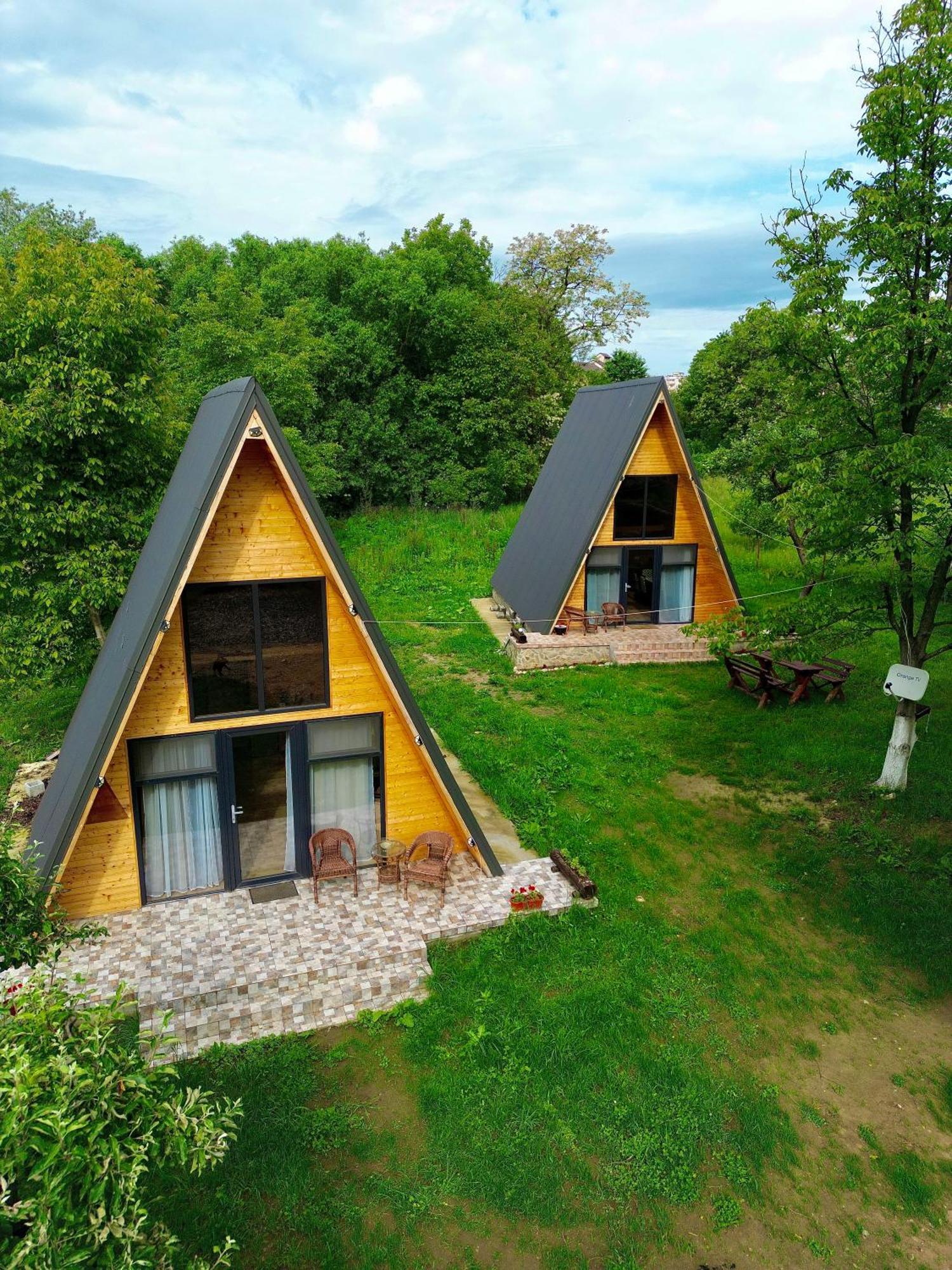 The Frog Glamping Horezu Exterior foto